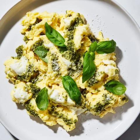 Pesto Cottage Cheese Eggs